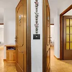 Maison Le Cre 5 אינטרוד