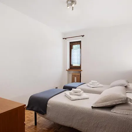 Maison Le Cre 5 *